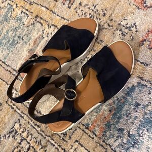 Womens Paul Green blue sueded leather Chelsea wedge sandal, USA SZ 9/UK size 6.5